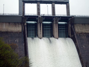 120503dam2.jpg